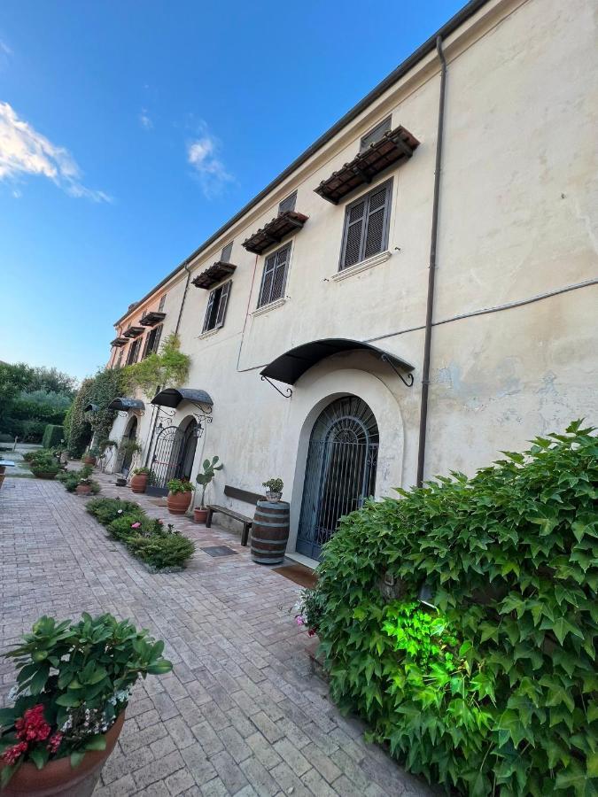 Il Granaio Dei Casabella Hotel Paestum Exterior photo